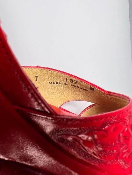 NWOT RE-MIX Vintage Red Tooled Leather Peep-Toe Platform Wedge Sandals 7 Mexico - Picture 8 of 9
